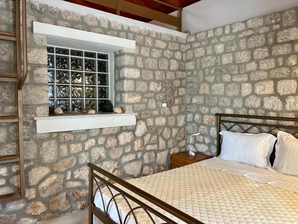 Casa Matina, Gcollectiongr Dhídhima